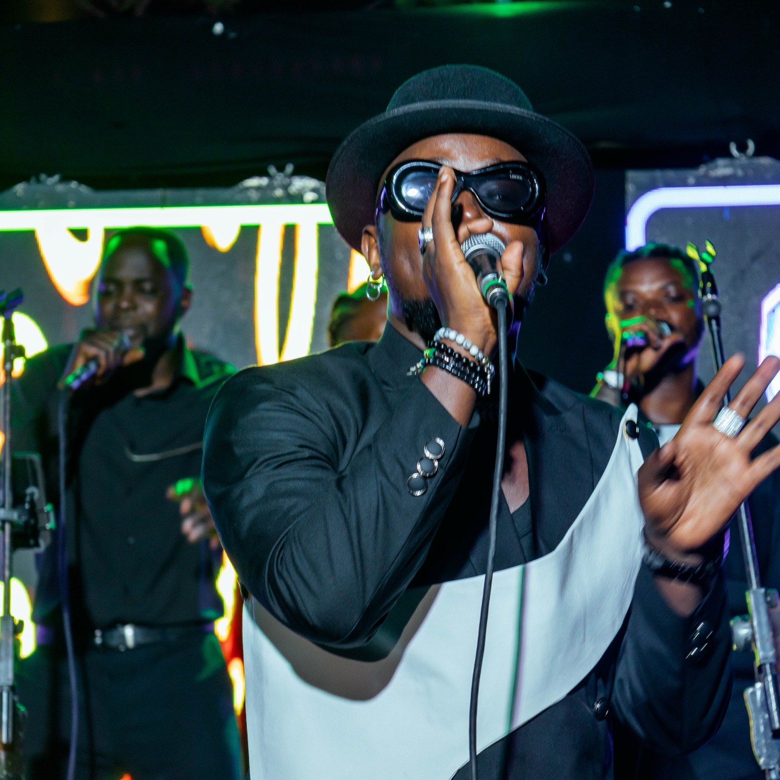 Ykee Benda engaging the crowd at Tropicanna Poolside